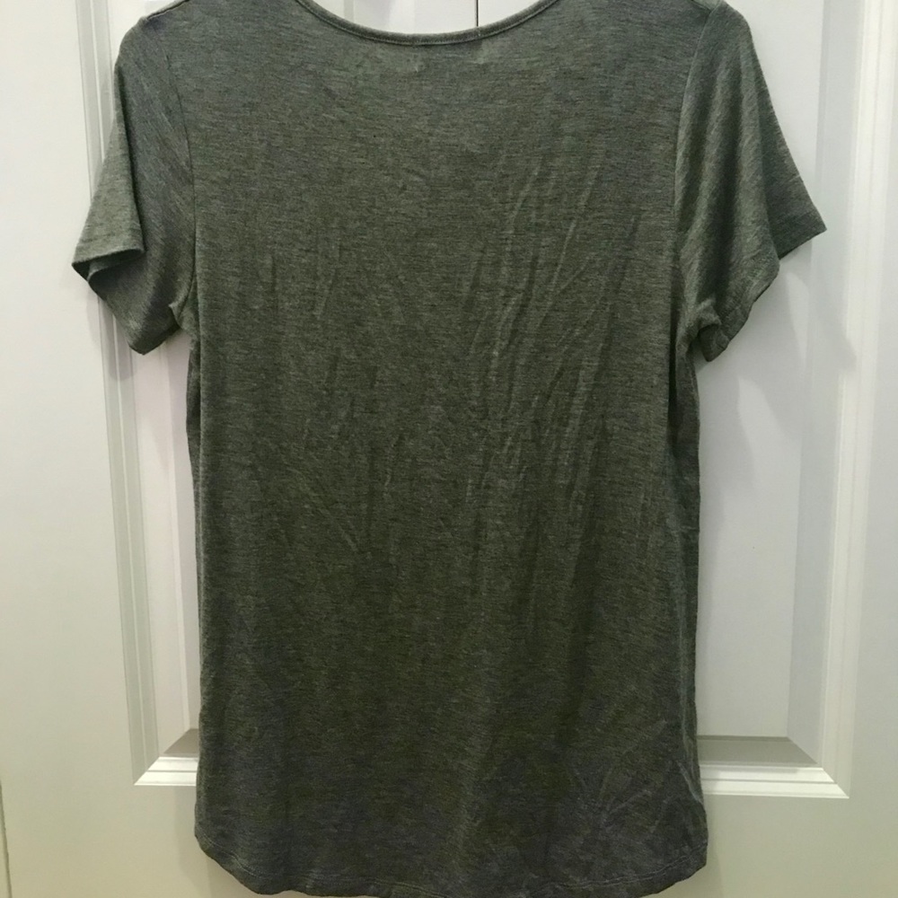 Women’s Shirt - Picture 4 of 4